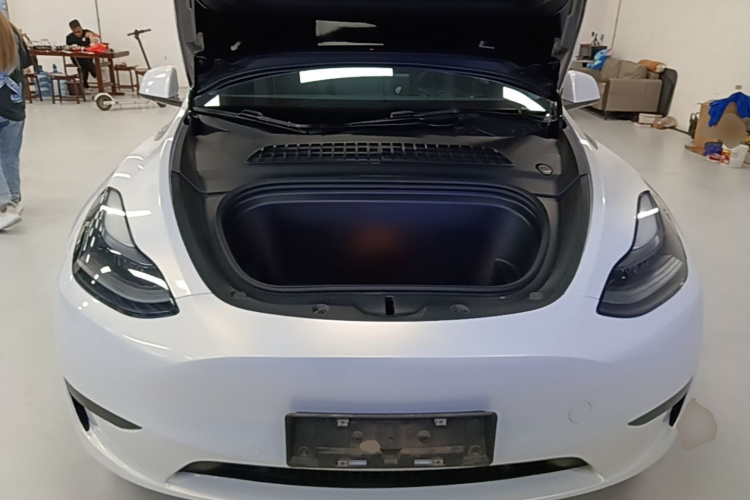 Tesla Model Y 2023 #20 Tesla Model Y 2023 car image #20