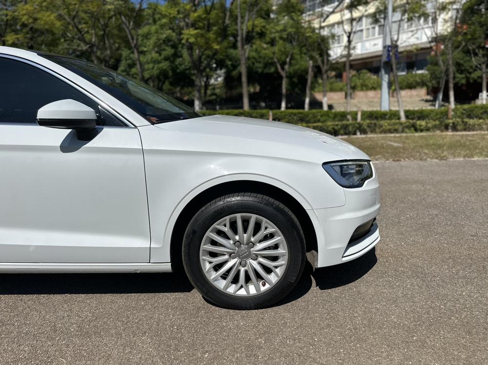 Audi A3 2016 car image #21