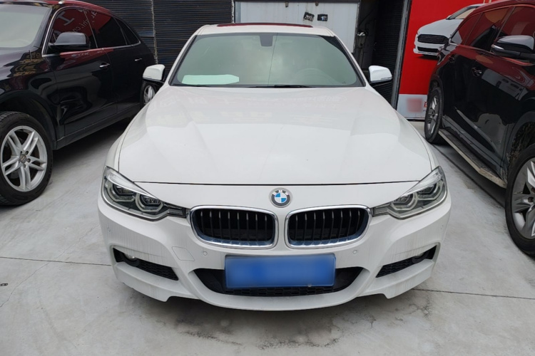 BMW 3 Series 2018 car image #3