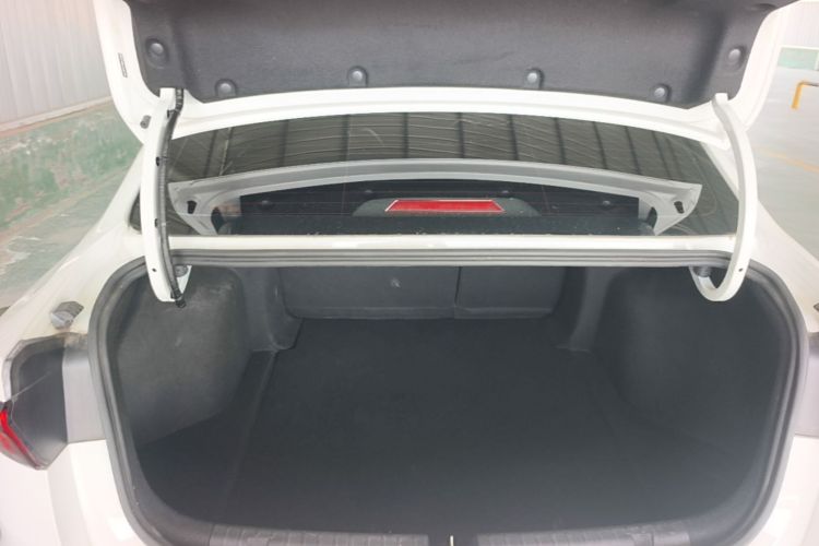 GEELY Emgrand 2021 car image #19