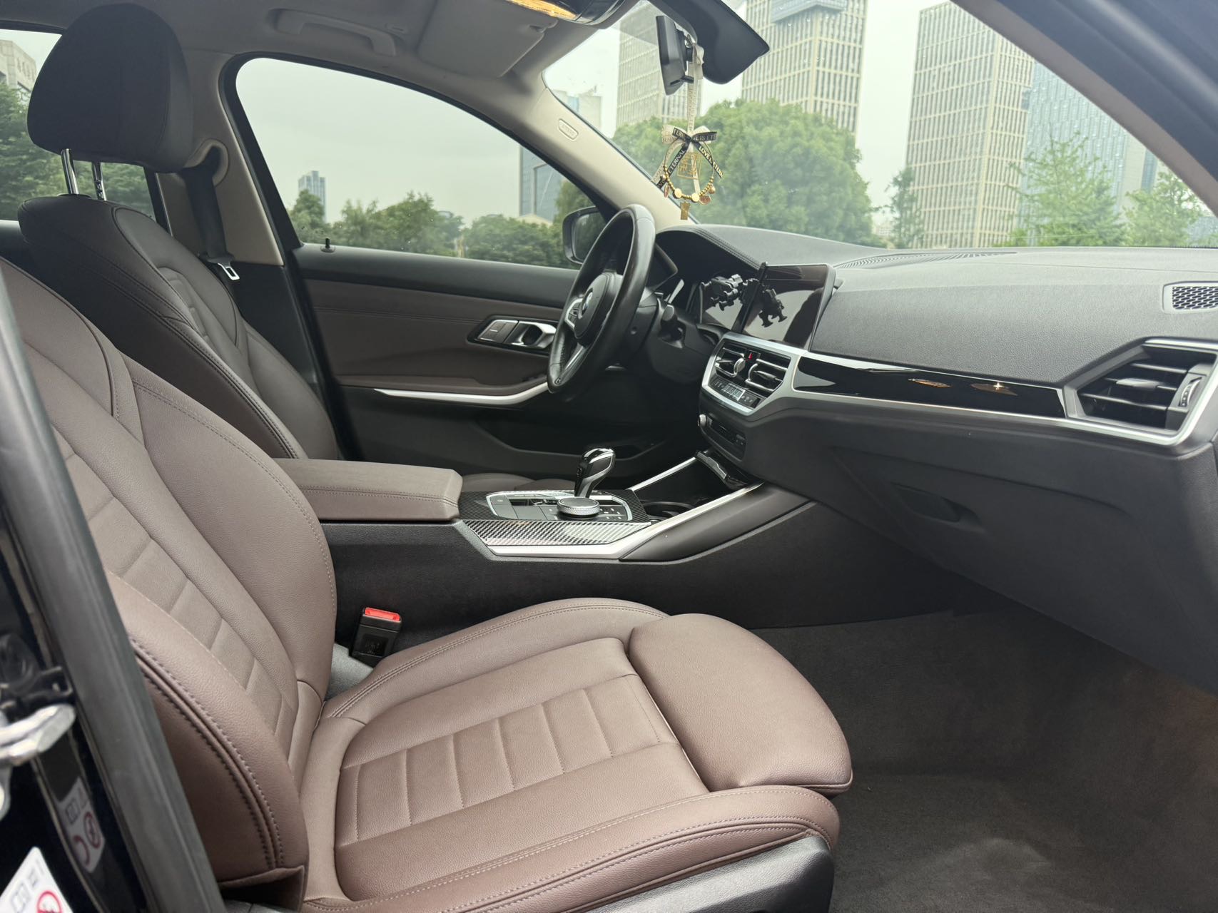 BMW 3 Series 2020 car image #6