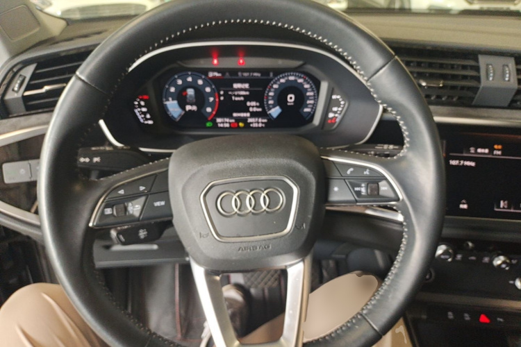 Audi Q3 2022 #11 Audi Q3 2022 car image #11