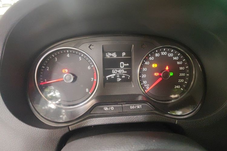 Volkswagen Polo 2016 #10 Volkswagen Polo 2016 car image #10