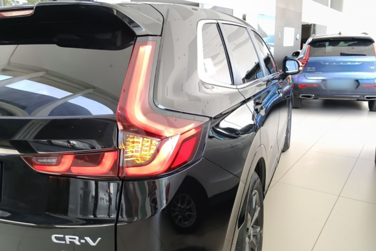 Honda CR-V 2025 #8 Honda CR-V 2025 immagine di auto #8
