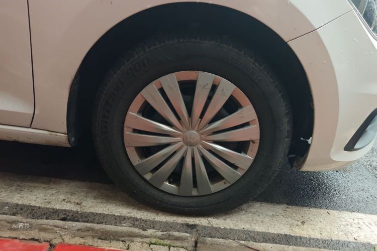 Volkswagen Santana 2019 #9 Volkswagen Santana 2019 car image #9