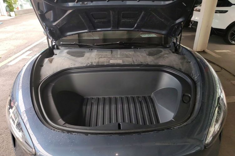 MI SU7 2024 immagine di auto #20