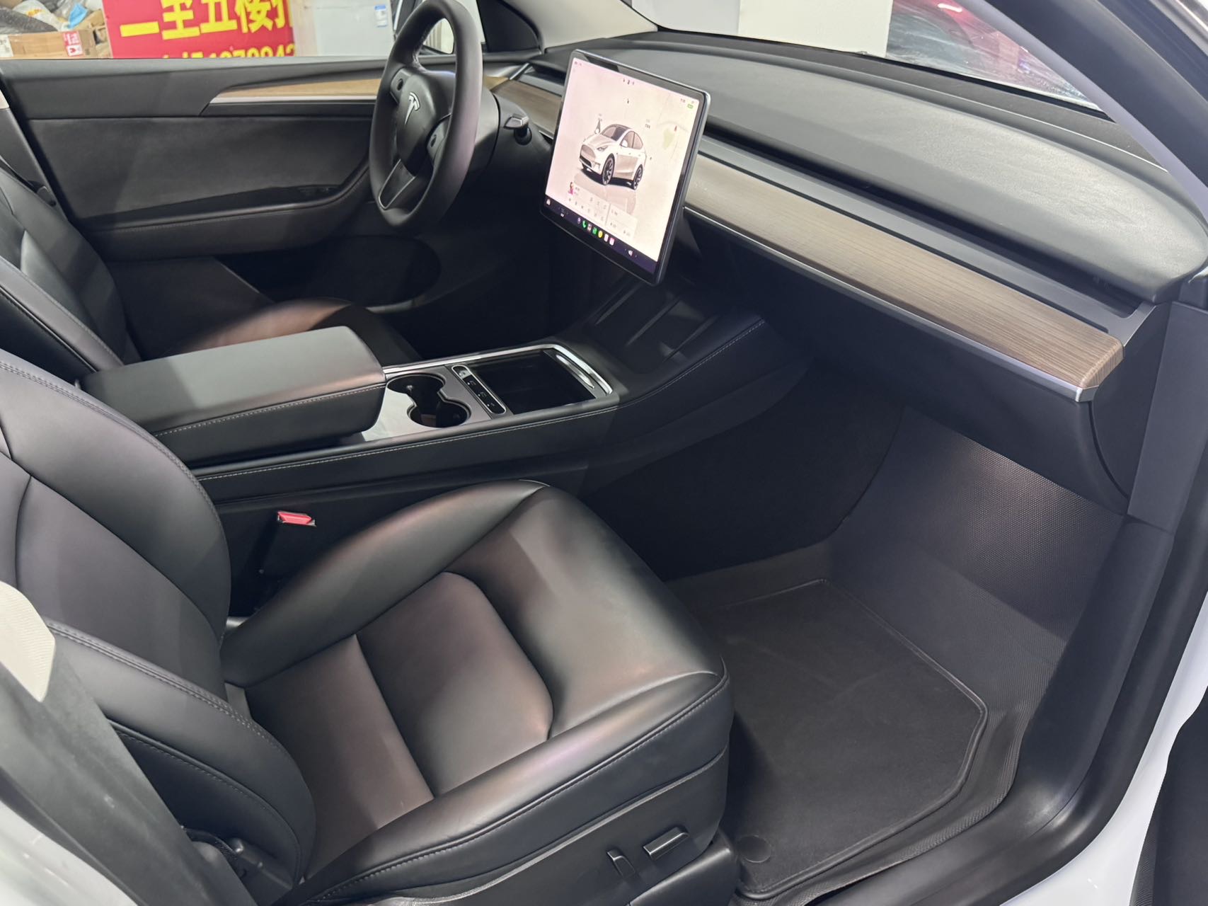 Tesla Model Y 2022 #11 Tesla Model Y 2022 car image #11