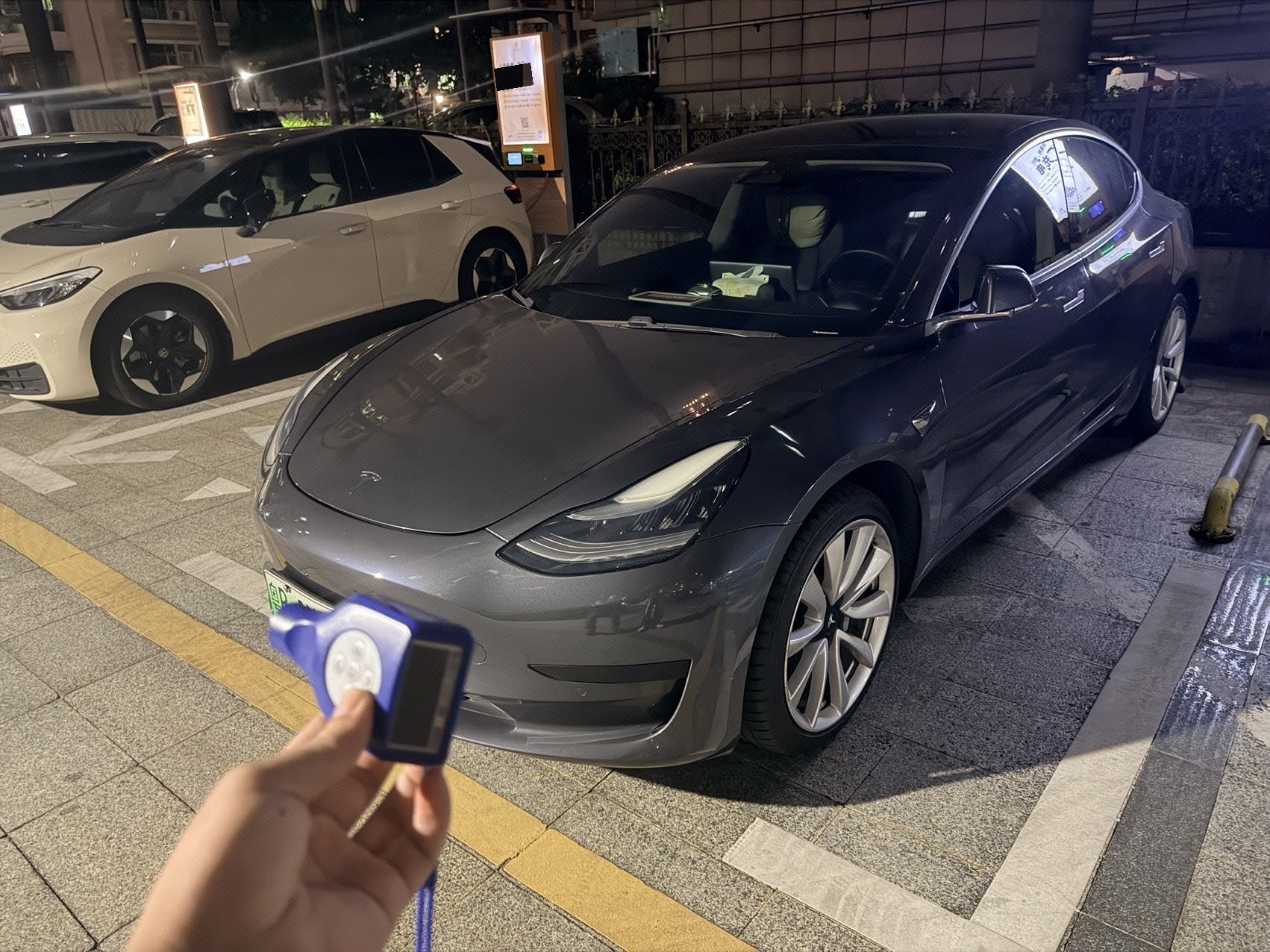 Tesla Model 3 2020 Tesla Model 3 2020 immagine di auto