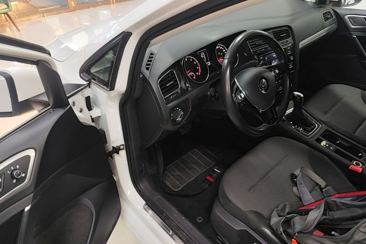 Volkswagen Golf 2018 #16 Volkswagen Golf 2018 car image #16