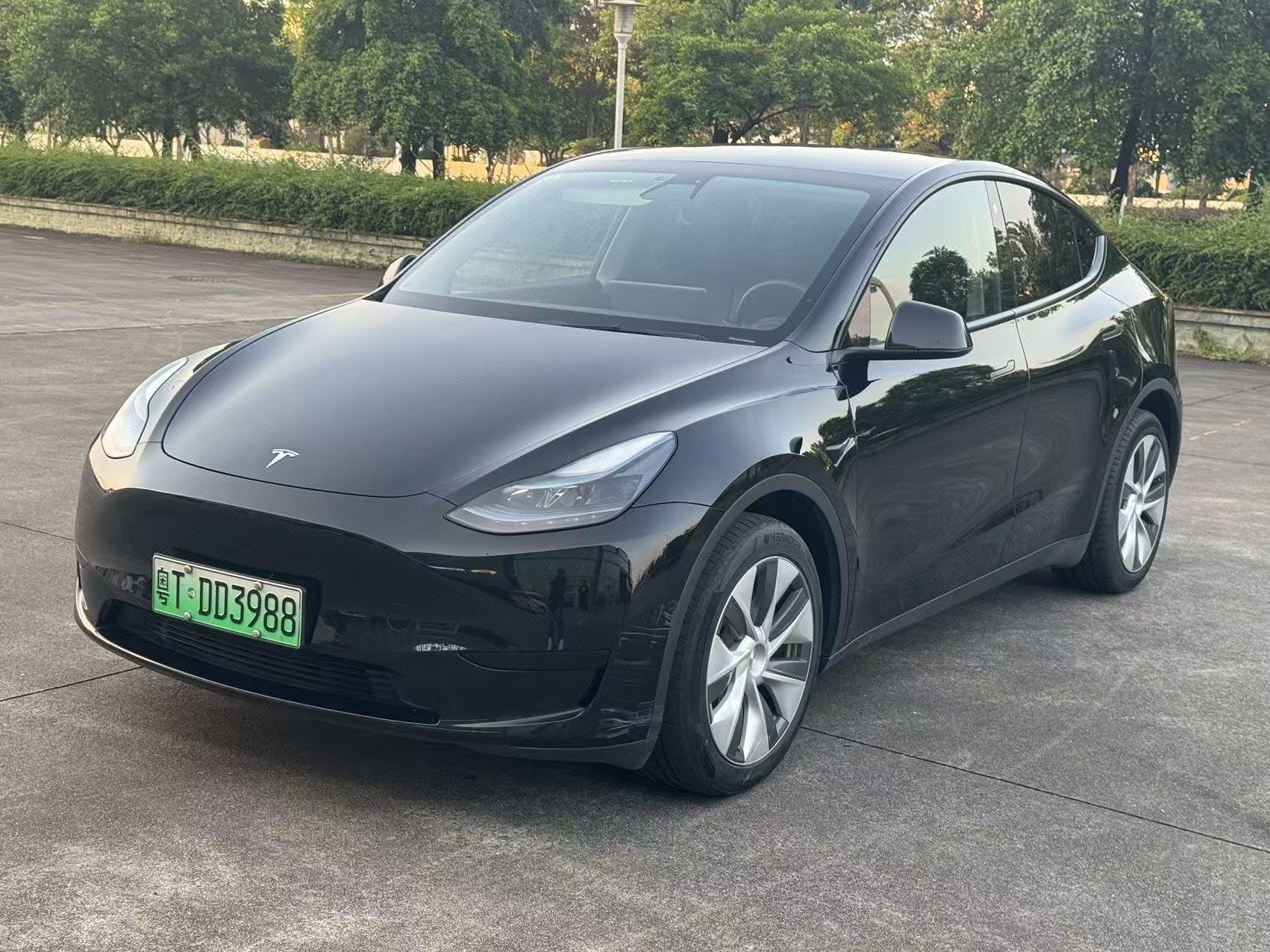 Tesla Model Y 2023 Tesla Model Y 2023 car image