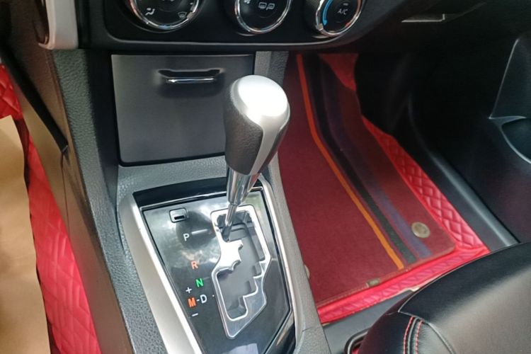 Toyota Corolla 2019 #14 Toyota Corolla 2019 car image #14
