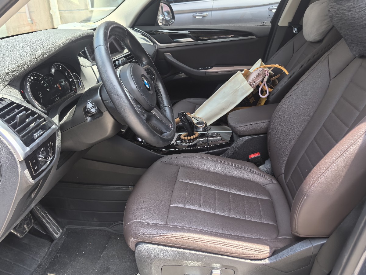 BMW X3 2019 car image #11