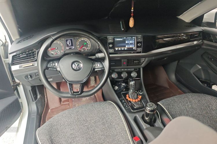 Volkswagen Bora 2020 car image #11