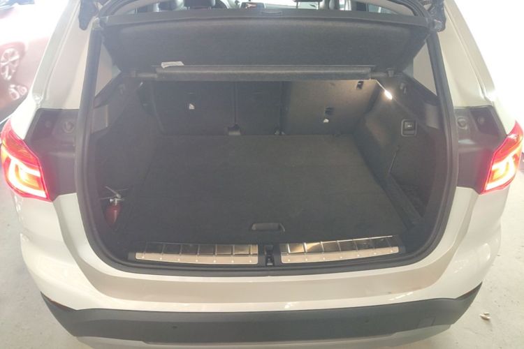BMW X1 2017 immagine di auto #19