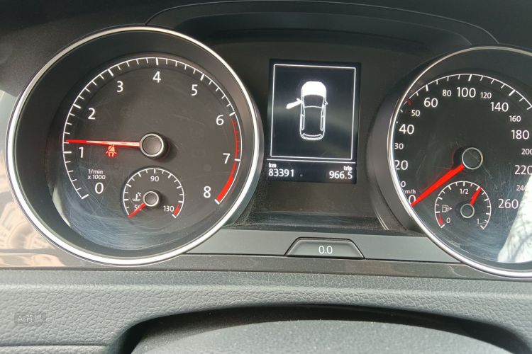 Volkswagen Golf 2020 car image #14