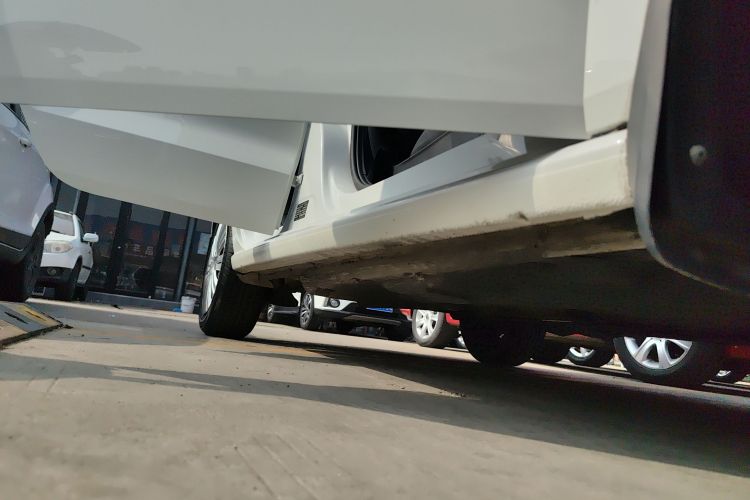 Volkswagen Polo 2018 صورة سيارة #26