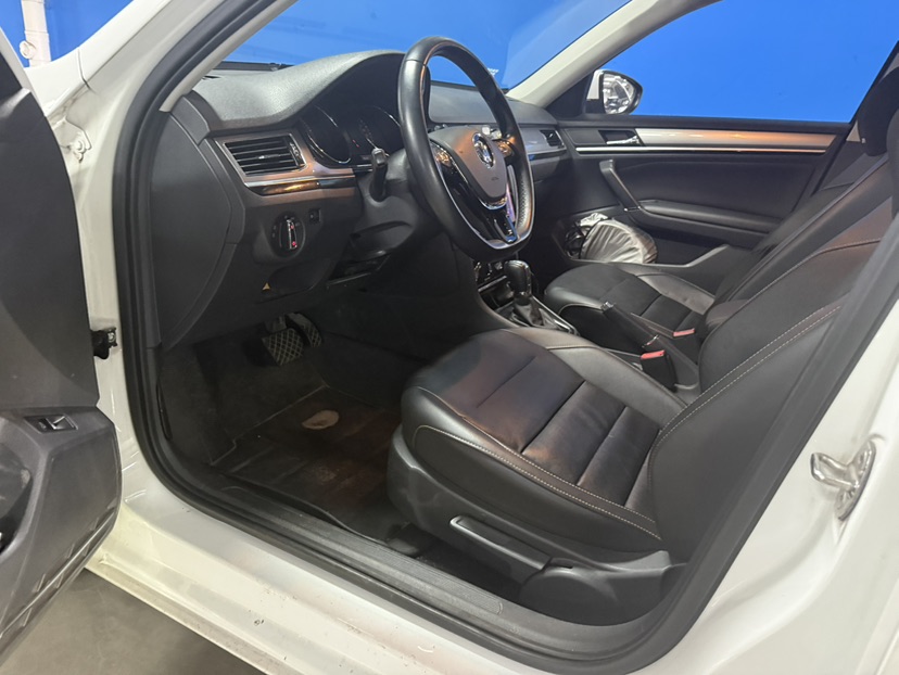 Volkswagen Bora 2018 car image #5
