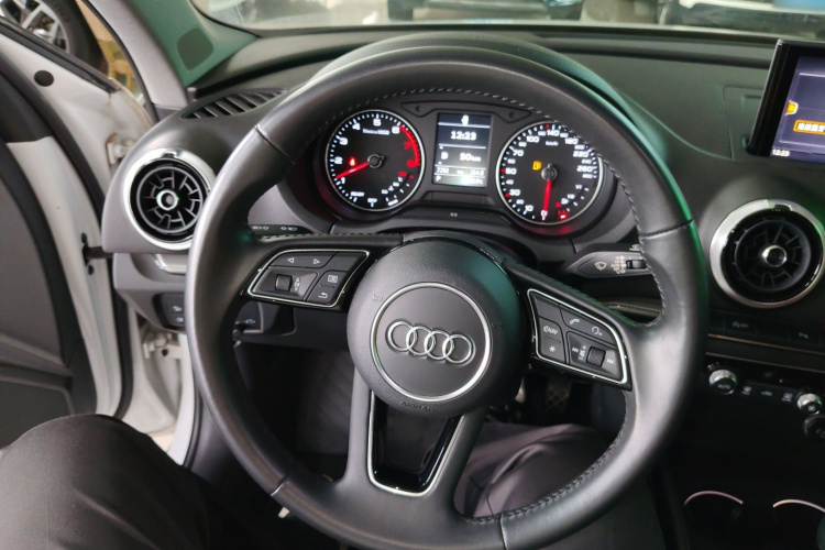 奥迪 奥迪A3 2017 汽车图片 #11