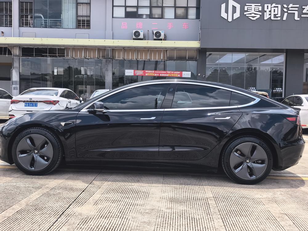 Tesla Model 3 2020 car image #4