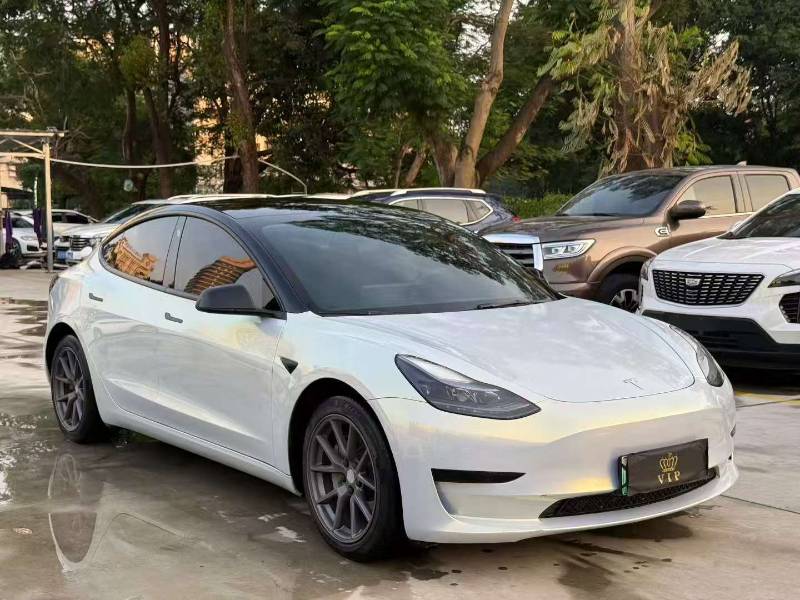Tesla Model 3 2023 car image #3
