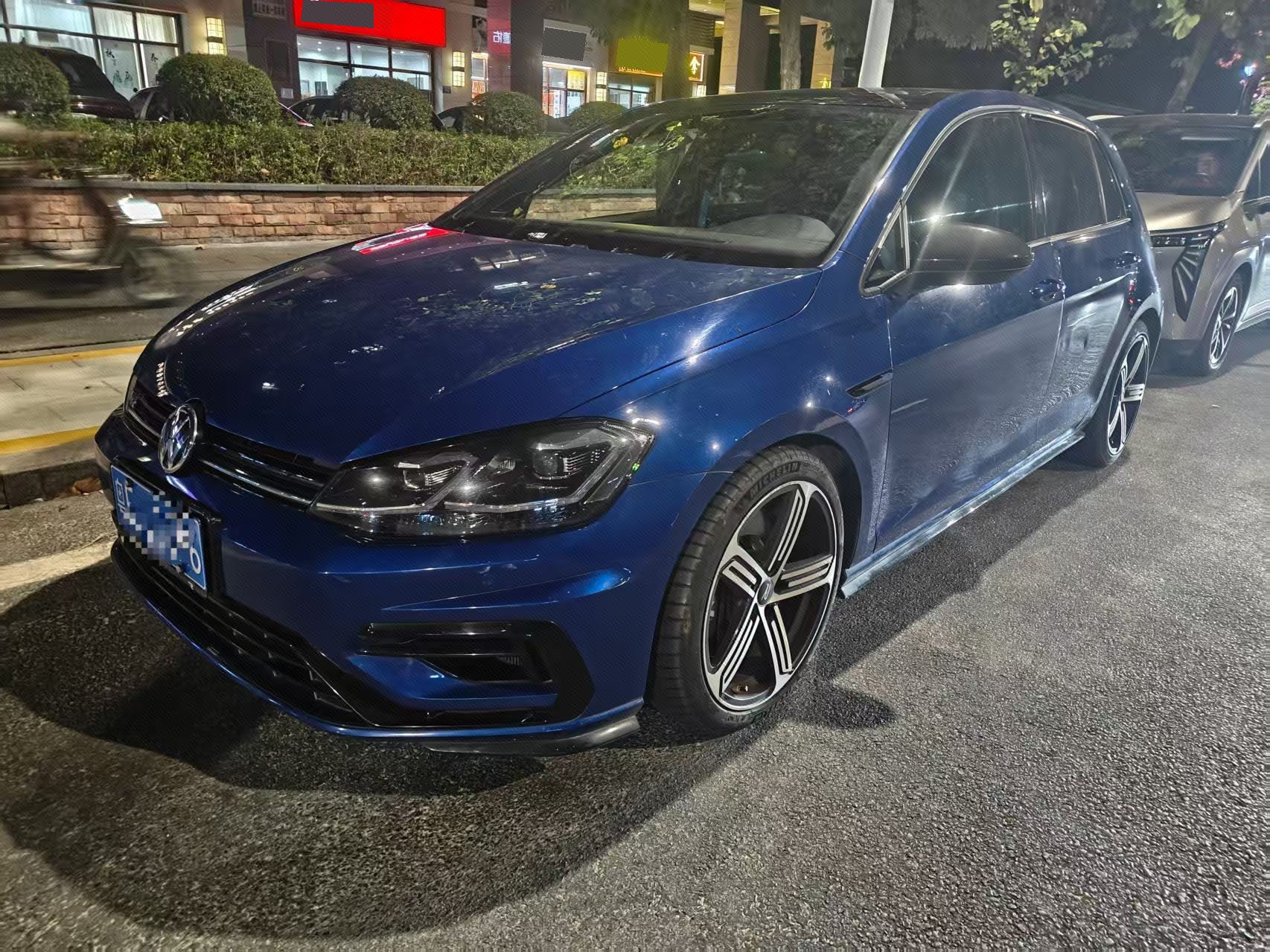 Volkswagen Golf (Imported) 2019 Volkswagen Golf (Imported) 2019 صورة سيارة