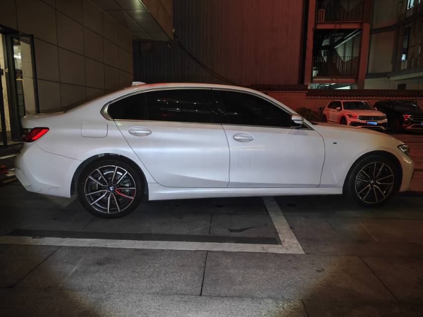 BMW 3 Series 2022 car image #3