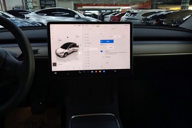 Tesla Model Y 2022 #13 Tesla Model Y 2022 car image #13