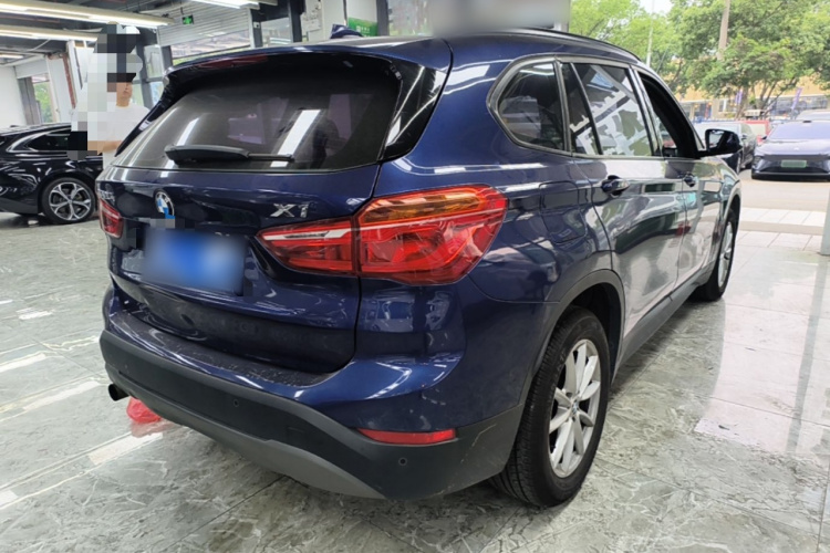 BMW X1 2018 #5 BMW X1 2018 car image #5