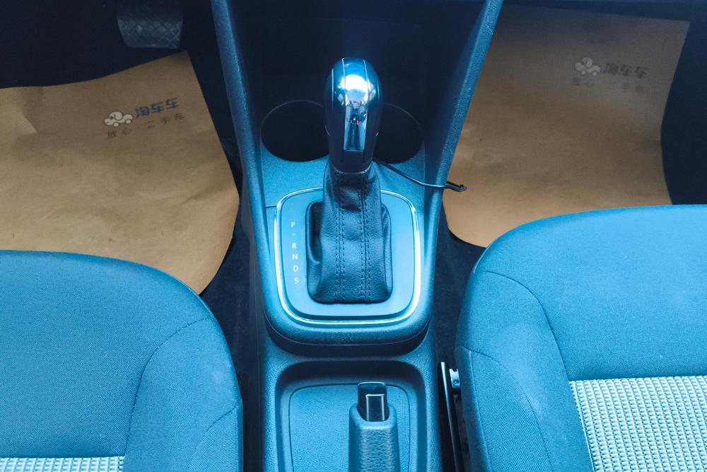 Volkswagen Polo 2019 car image #15