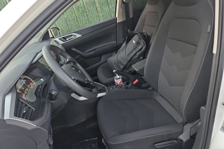 Volkswagen Polo 2021 car image #15