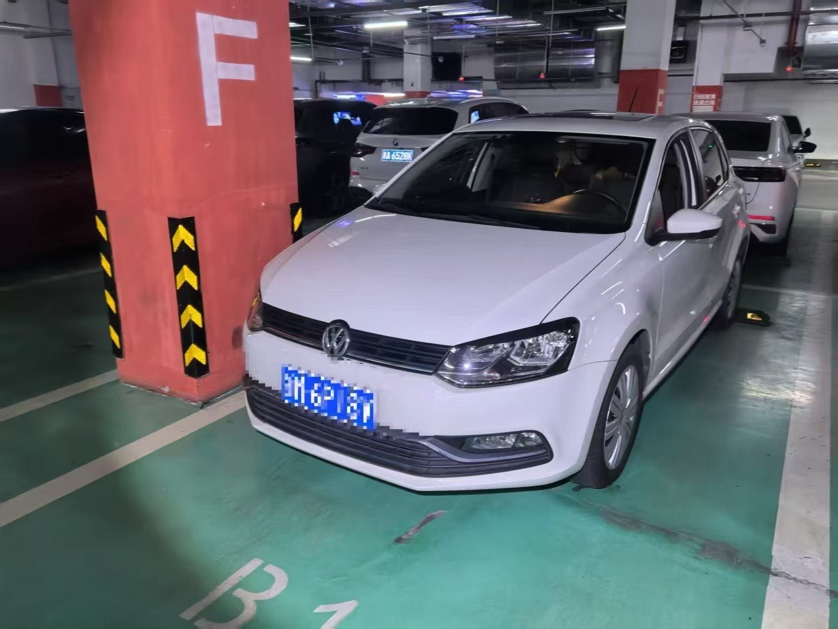Volkswagen Polo 2017 Volkswagen Polo 2017 car image