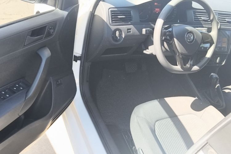 Volkswagen Santana 2019 #16 Volkswagen Santana 2019 car image #16