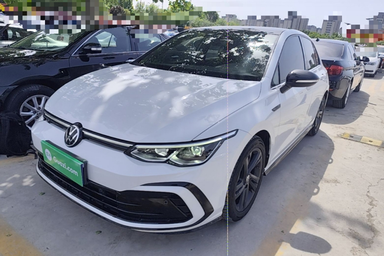 Volkswagen Golf 2021 immagine di auto #2