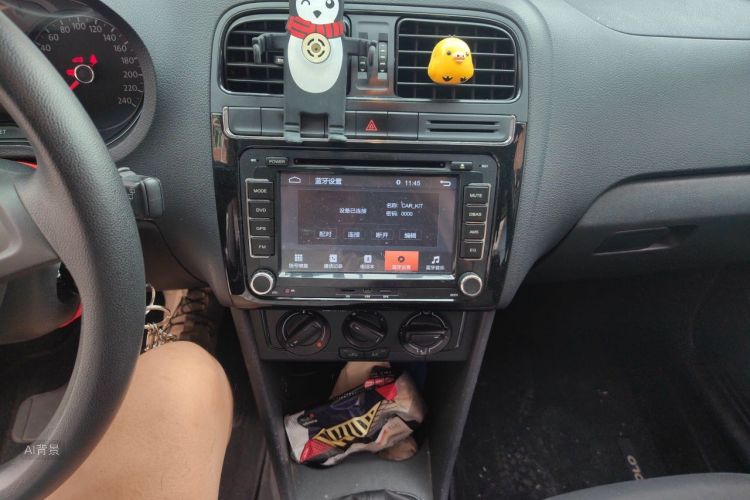 Volkswagen Polo 2016 car image #15