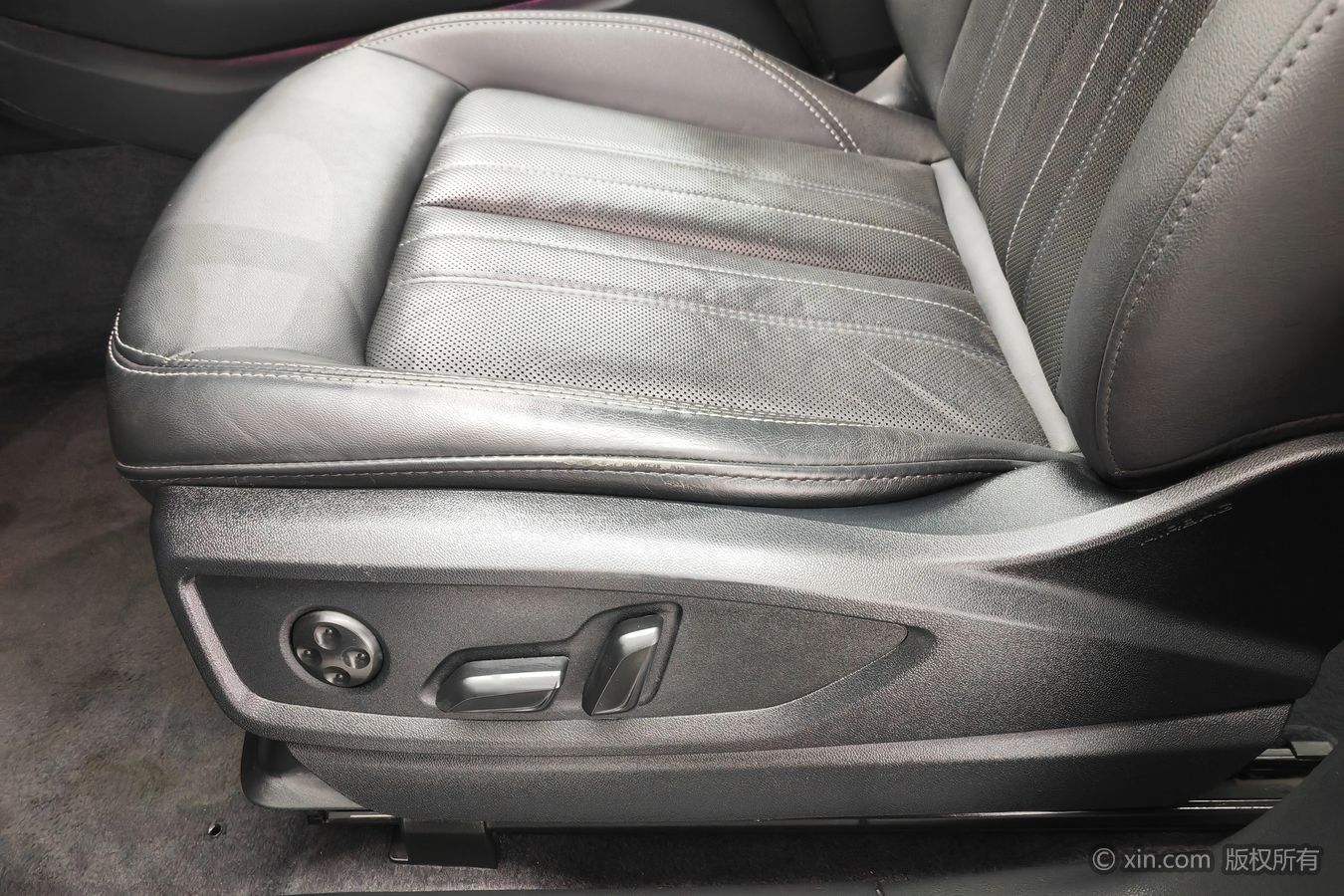 Audi Q5L 2023 car image #21