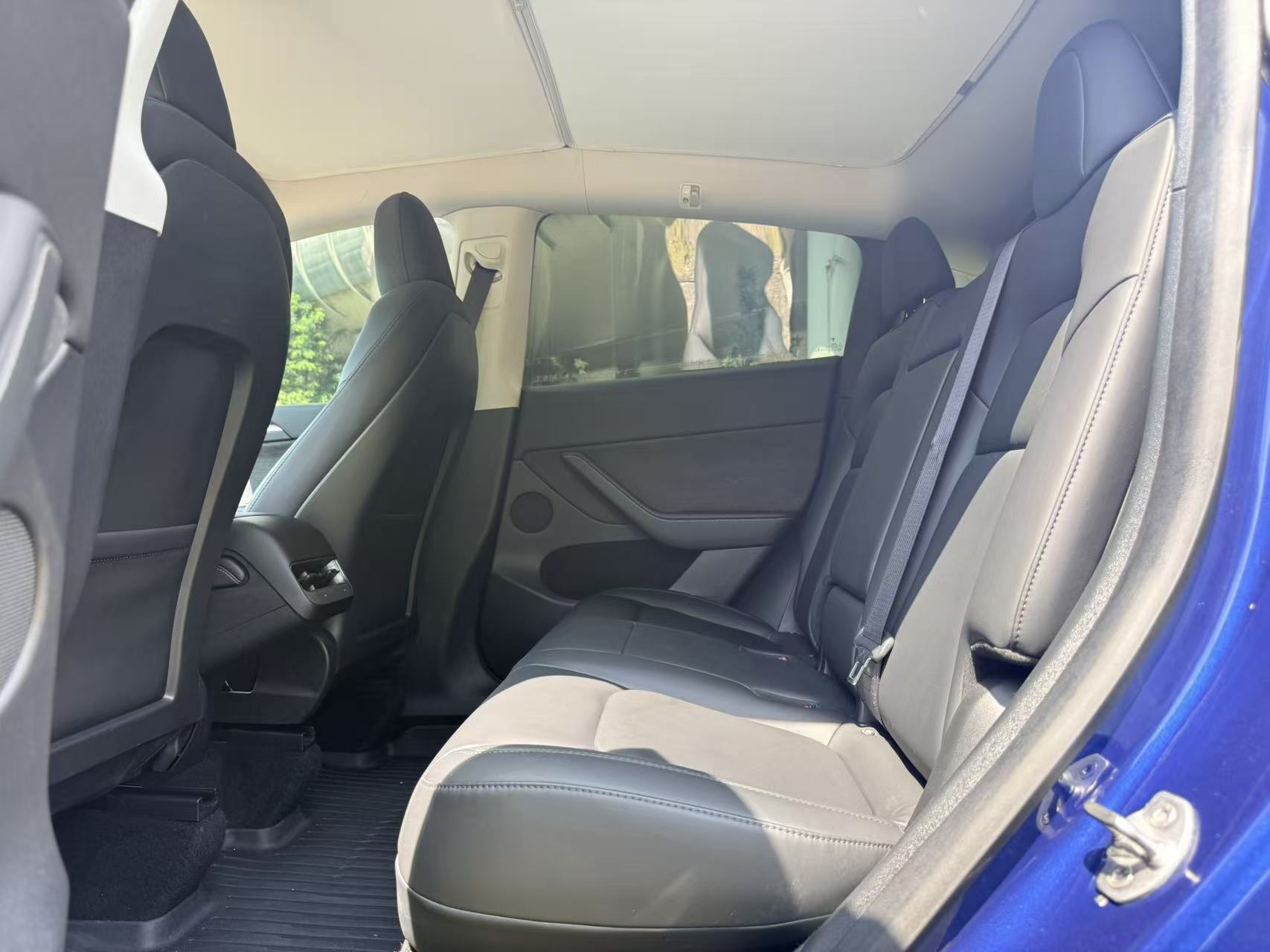 Tesla Model Y 2021 car image #7