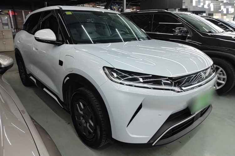 BYD YuanUP 2025 #6 BYD YuanUP 2025 car image #6