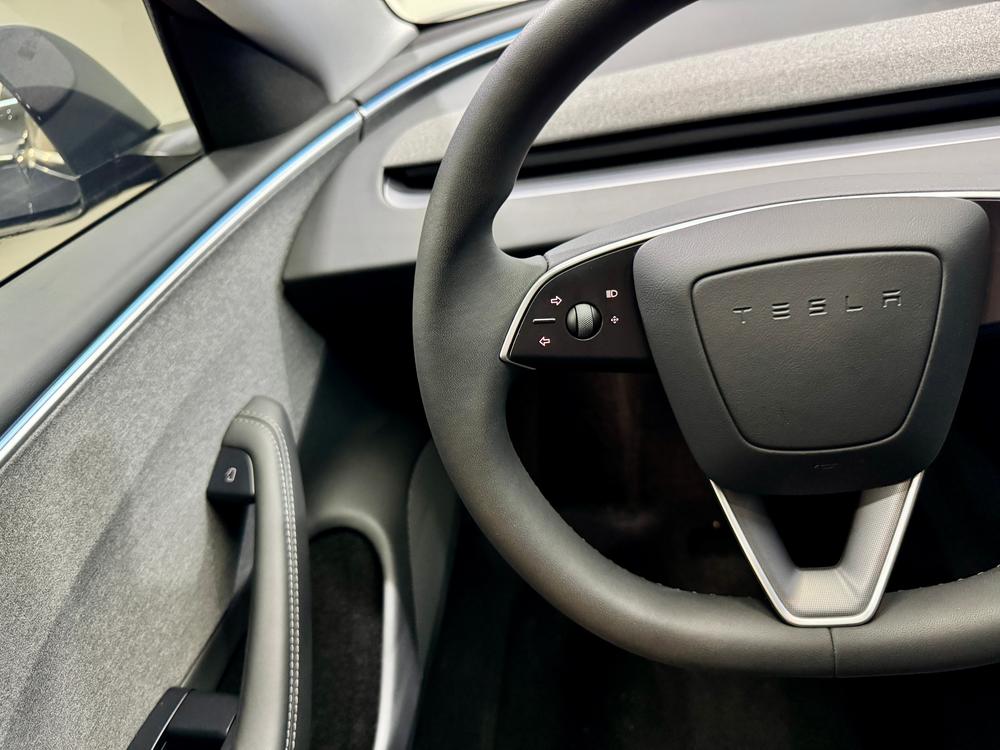 Tesla Model 3 2024 car image #19
