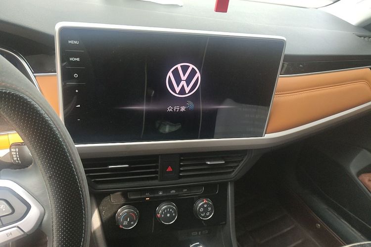 Volkswagen Bora 2022 car image #13