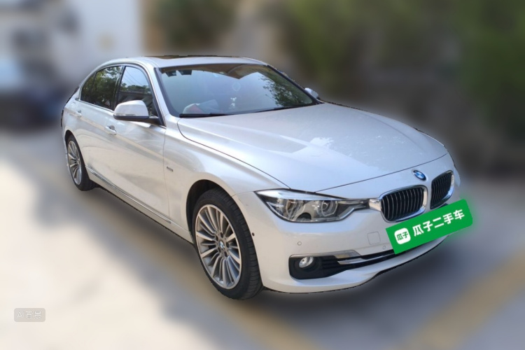 BMW 3 Series 2018 #4 BMW 3 Series 2018 car image #4