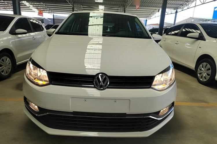 Volkswagen Polo 2018 car image #3