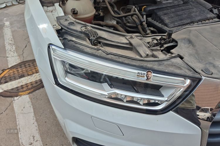 Audi Q3 2018 car image #8