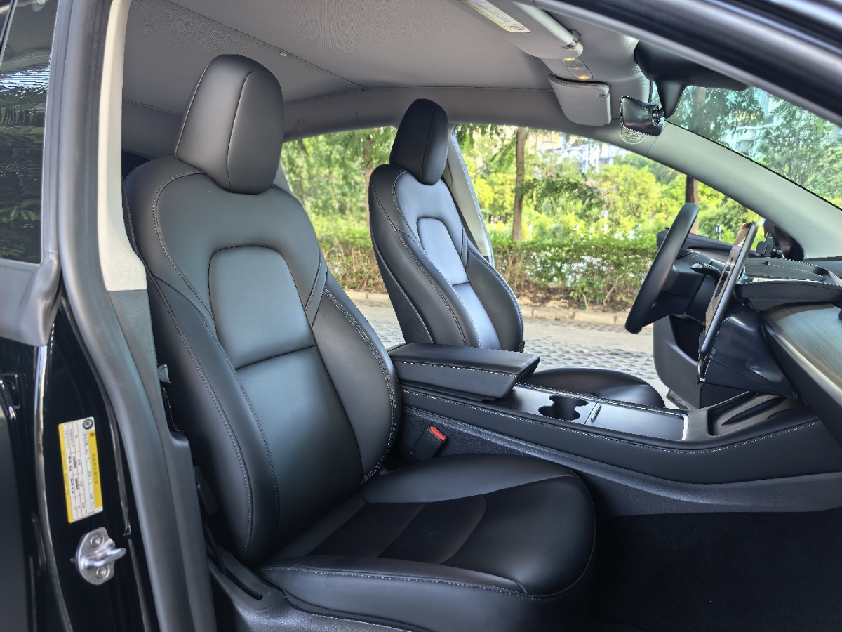 Tesla Model Y 2023 car image #7