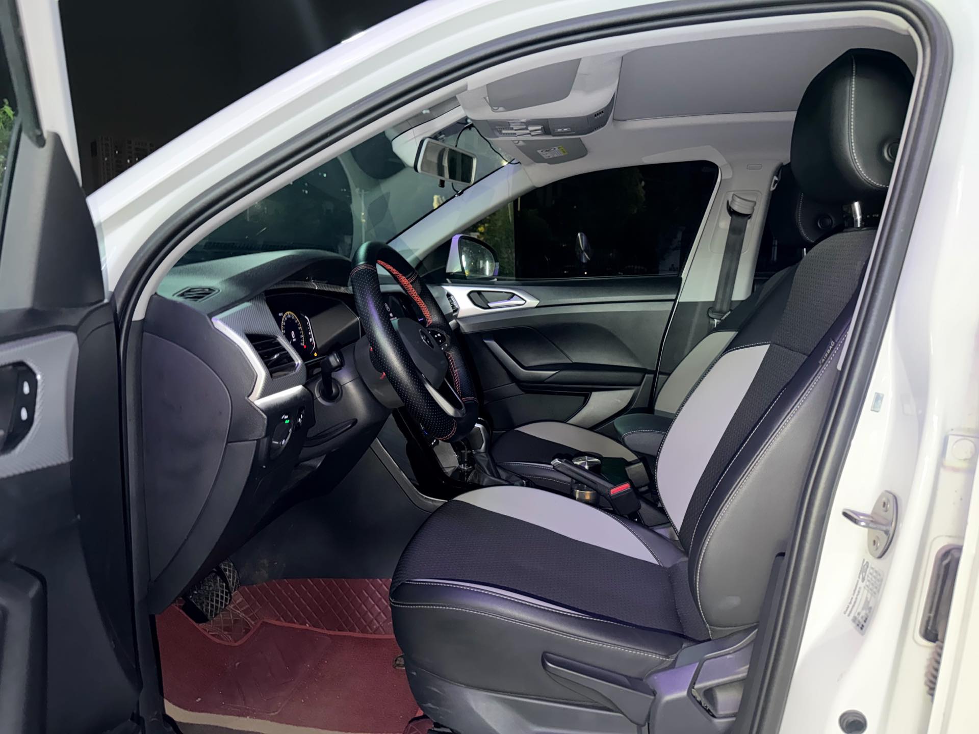 Volkswagen Tacqua 2023 car image #4