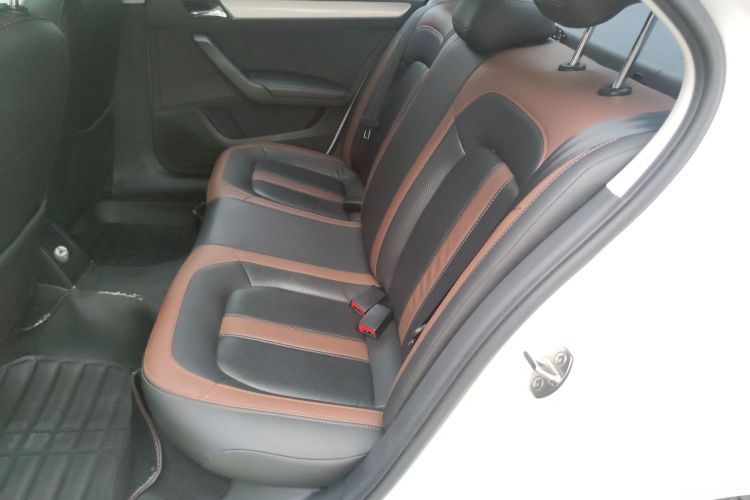 Skoda Rapid 2018 #17 Skoda Rapid 2018 image de voiture #17
