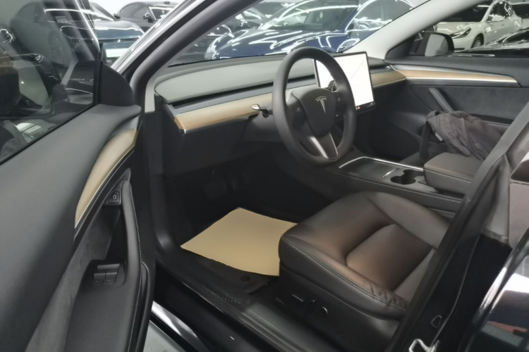 Tesla Model 3 2021 #16 Tesla Model 3 2021 car image #16