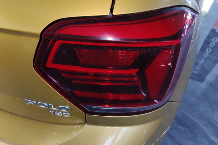 Volkswagen Polo 2020 car image #8