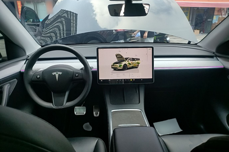 Tesla Model Y 2023 #10 Tesla Model Y 2023 car image #10