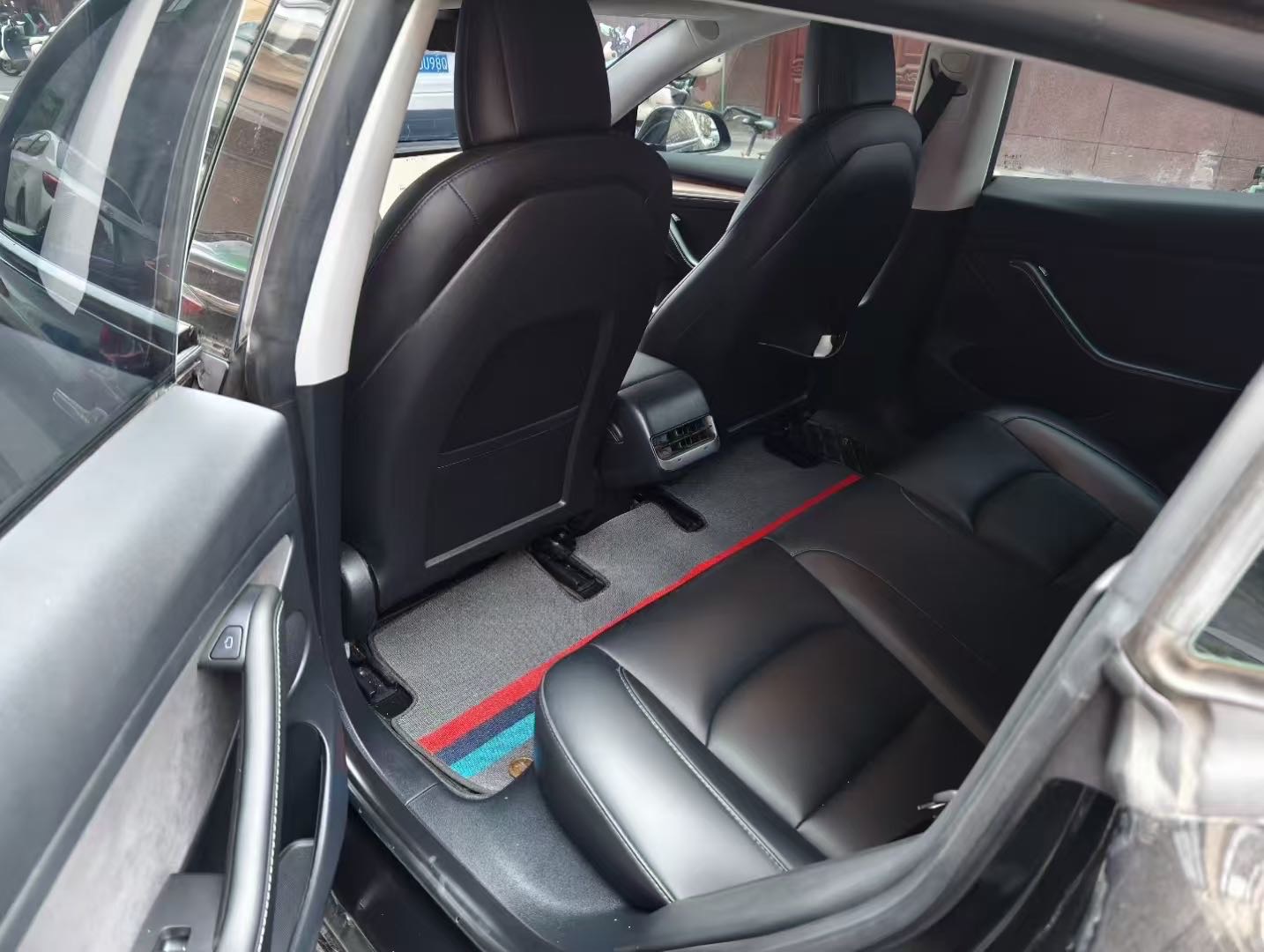Tesla Model 3 2023 car image #5