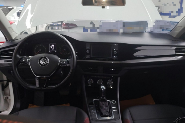 Volkswagen Bora 2020 car image #10